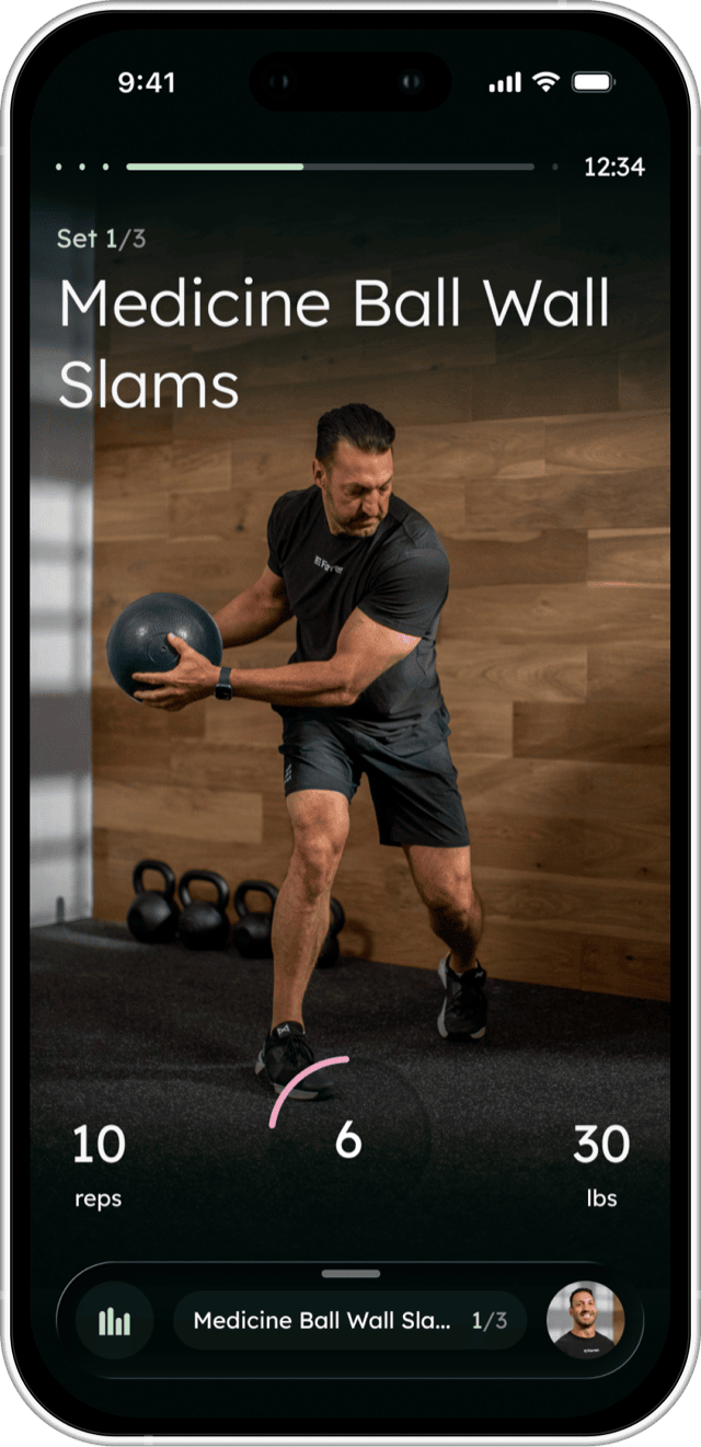 A live Farren session screen from Dave Spitz's plan, showing the current exercise with reps, weight and a rest timer.