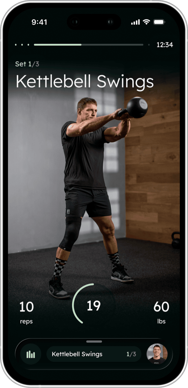 A live Farren session screen from John Welbourn's plan, showing the current exercise with reps, weight and a rest timer.